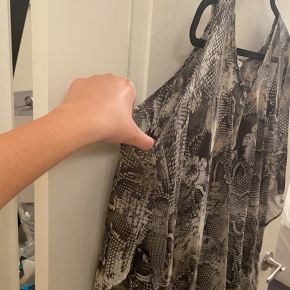 By together oversized snakeskin top - Picture 3 of 4